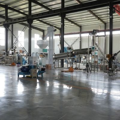 1.8t / H เครื่องทำเม็ดอาหารปลาอัตโนมัติเต็มรูปแบบ Maker Mill 50hz 132kw