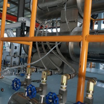 22 * 2 * 4 ม. สายการผลิตอาหารปลาแบบลอยตัวสำหรับสัตว์ปีก 0.5 ถึง 6 ตัน / H