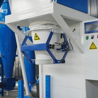 เครื่องอัดเม็ดไม้ 2-12 มม. เครื่องแปรรูปอาหารสัตว์เครื่องยนต์ดีเซลสำหรับไก่