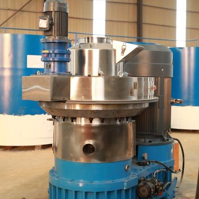 โรงสีเม็ดไม้ขี้เลื่อยชีวมวลสำหรับเชื้อเพลิงอัลฟัลฟาปุ๋ยอินทรีย์ 1-10 T / H