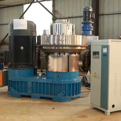 CE Biomass Spruce Pellet Mill Line เครื่องอัดเม็ดไม้ 800-1000kg / h