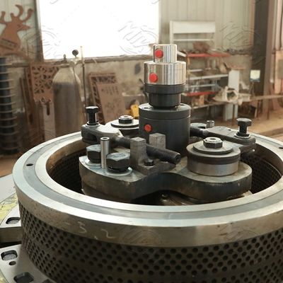 MIKIM 2.5mm Die Chip เครื่องเม็ดไม้ขนาดเล็ก 900kg / H