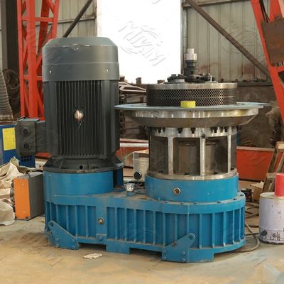 1000kg / H ขี้เลื่อย Walnut Shell Pellet Mill เครื่อง 25mm เครื่องยนต์ดีเซล