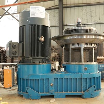 ODM เครื่องอัดเม็ดไม้กันฝุ่นการทำเชื้อเพลิง PTO Motor ประหยัดพลังงาน