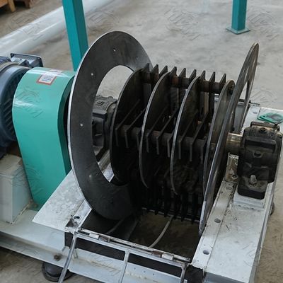 อาหารสัตว์ ไก่ หมู เครื่องแปรรูปอาหารสัตว์ปีก Mill Pelletizer Roller Machines