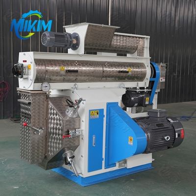 เครื่องอัดเม็ดอาหารสัตว์ปีกที่ให้ผลผลิตสูง 380V สำหรับผลิตอาหารที่มีคุณค่าทางโภชนาการ