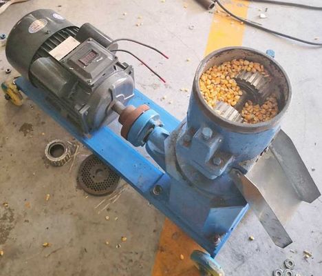 โรงสีเม็ดไม้ชีวมวลขี้เลื่อย 200kg/ H