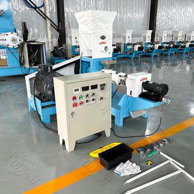 อัตโนมัติ ปลาอาหาร Extruder เครื่องอาหารสุนัขอาหารแมว อาหารปลาอาหาร ปลาอาหาร Puffing เครื่องอาหารสัตว์เลี้ยงการแปรรูป